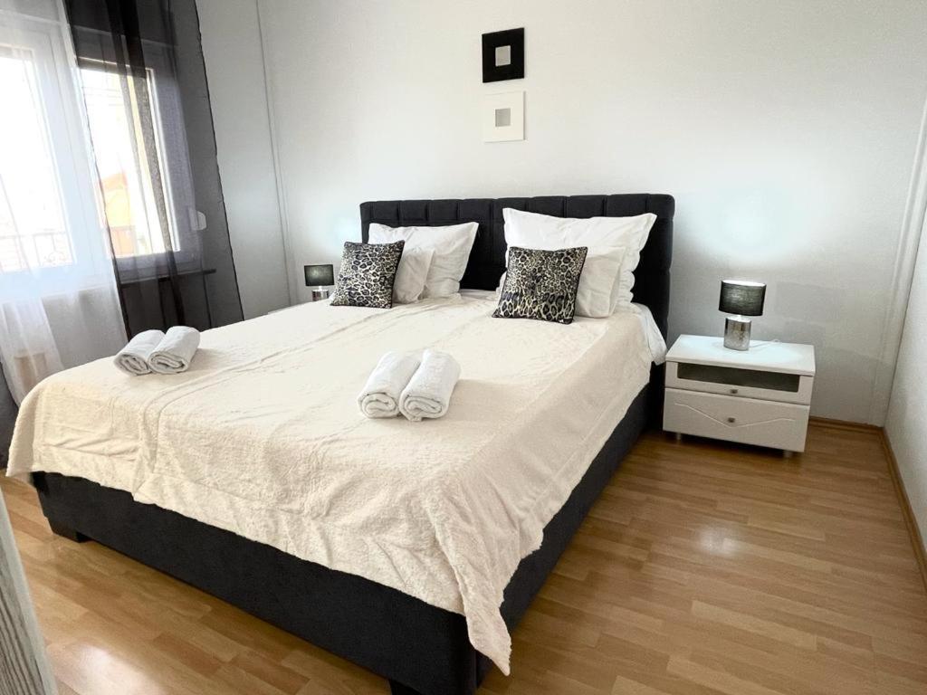 Josip Apartament *